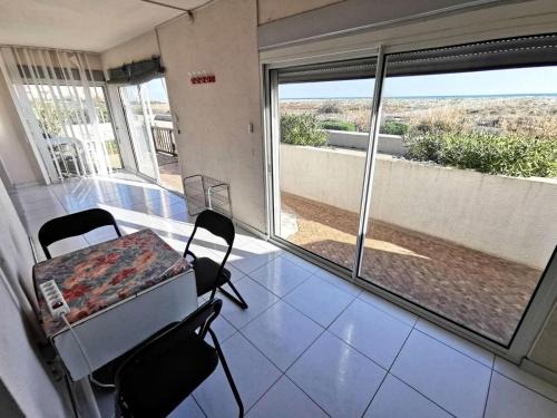 Résidence Les Aigues Marines - Appartement 3 pièces pour 7 personnes avec Wifi face à la mer à Port Leucate en rez de chaussée. réf: 1AM 102 MAE-5854