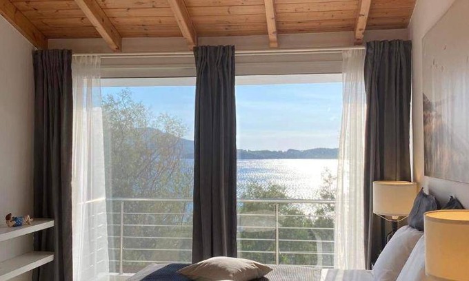 Lavreotiki Villa | 100 m² Villa ∙ 2 bedrooms ∙ 6 guests