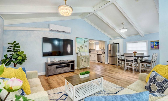 Bayou Oaks House | 108 m² House ∙ 3 bedrooms ∙ 8 guests