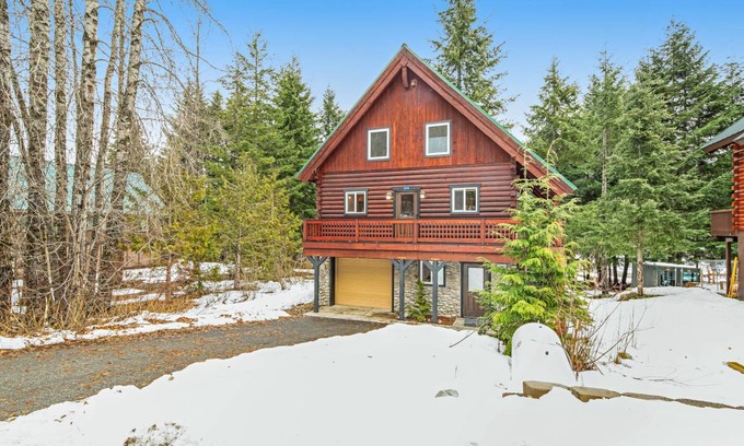Hyak Cabin | 125 m² Cabin ∙ 1 bedroom ∙ 8 guests