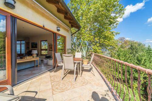 Csucshegy Villa | 145 m² Villa ∙ 3 bedrooms ∙ 5 guests