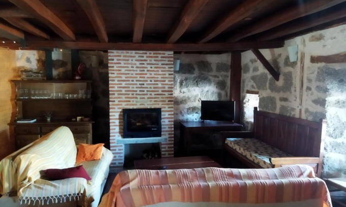 Cillan House | 150 m² Farmhouse ∙ 4 bedrooms ∙ 8 guests