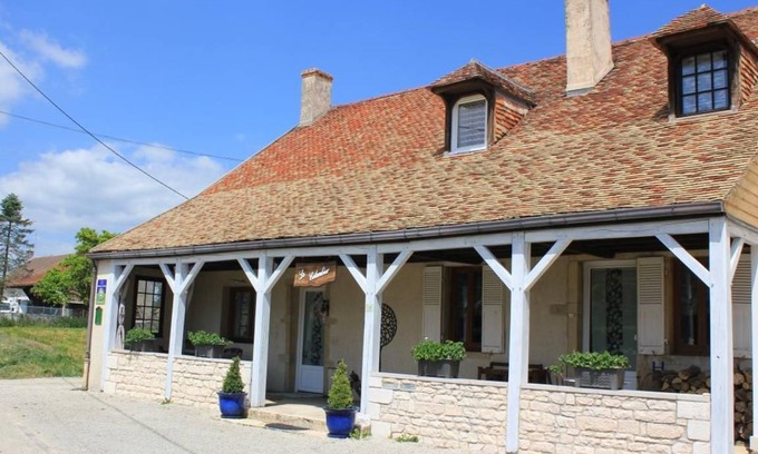 Ruffey-les-Beaune Bed & Breakfast | 16 m² Bed and breakfast ∙ 1 bedroom ∙ 2 guests