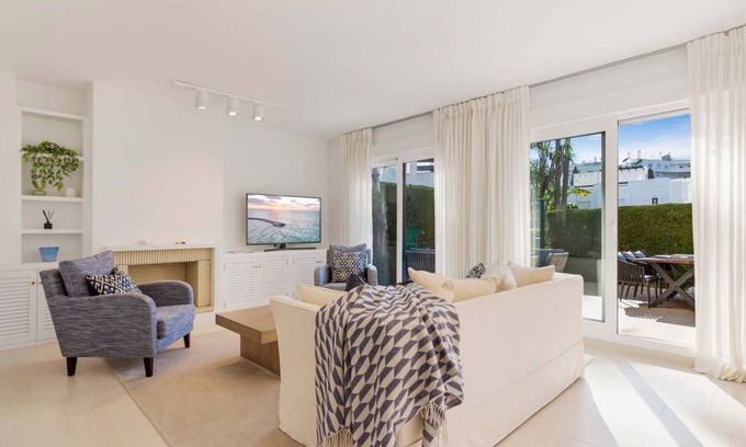 Guadalmina House | 172 m² House ∙ 3 bedrooms ∙ 5 guests