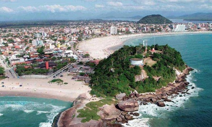 Guaratuba House | 220 m² House ∙ 3 bedrooms ∙ 13 guests