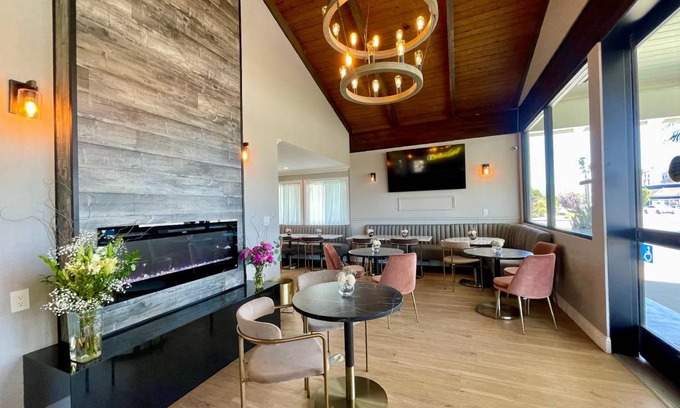Lompoc Hotel | 33 m² Hotel ∙ 4 guests