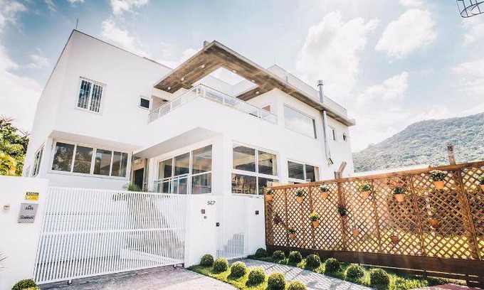 Lagoa da Conceicao House | 40 m² Motel ∙ 6 guests