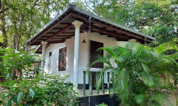 Tissamaharama Hotel | 400 m² Hotel ∙ 5 guests