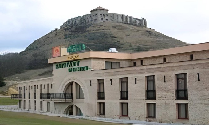 Sumeg Hotel | 55 m² Hotel ∙ 2 bedrooms ∙ 5 guests