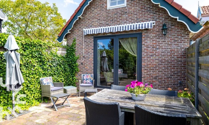 Grijpskerke House | 60 m² House ∙ 2 bedrooms ∙ 4 guests