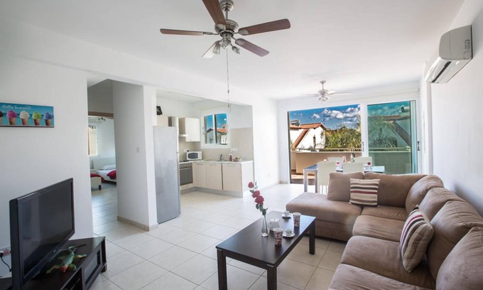 Pernera Apartment | 80 m² Apartment ∙ 2 bedrooms ∙ 4 guests