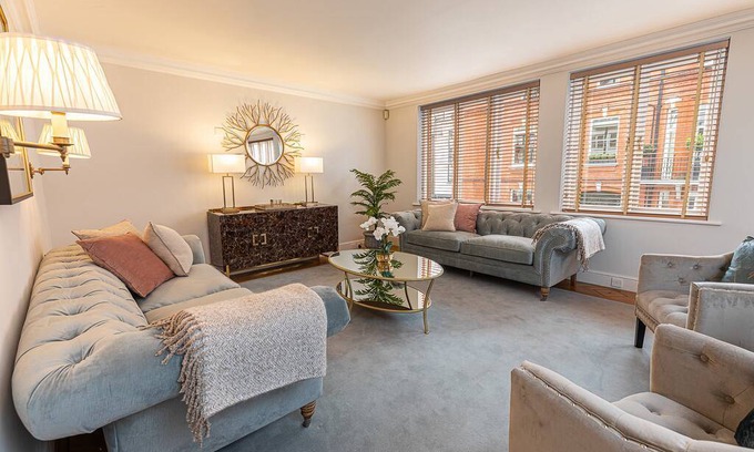 Knightsbridge Apartment | Apartment ∙ 6 bedrooms ∙ 12 guests