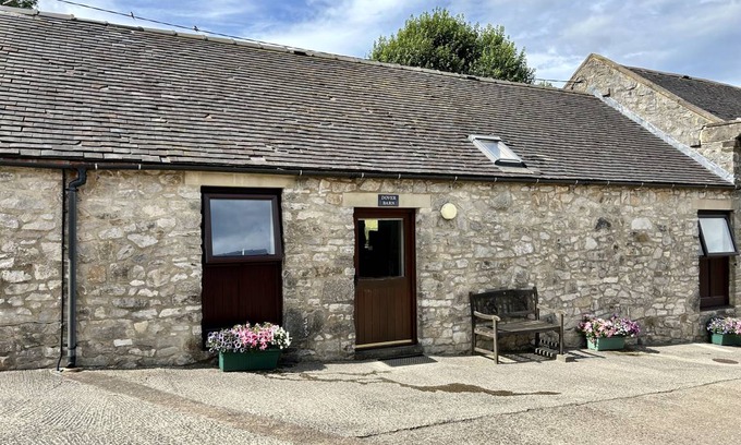 Newton Grange Cottage | Cabin ∙ 2 bedrooms ∙ 4 guests