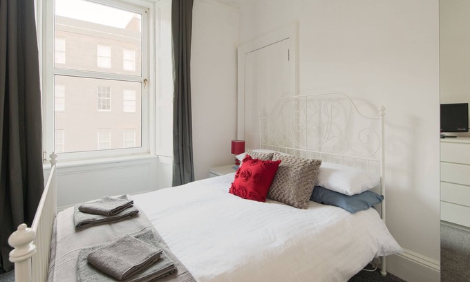 Old Town Apartment | Genuine 2 Bedroom City Centre Apartment
