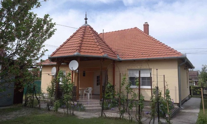 Balatonmariafurdo House | Holiday home in Hegy