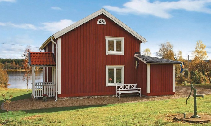Malmback House | Lovely home in Nässjö with kitchen