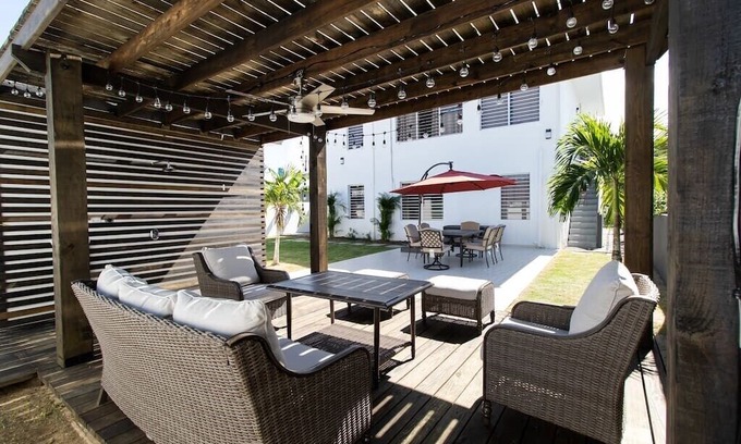 Punta Las Marias Apartment | S4 @ HighSoClub [with Pool & Private Shuttle]
