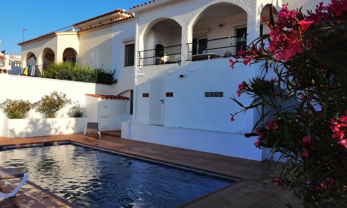 L'Escala Villa | Villa Madinina (Puig Sec hill)