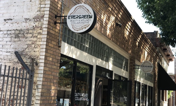 Southeastern Sacramento Hostel | WHOLE Family - WholeVille - Hostel