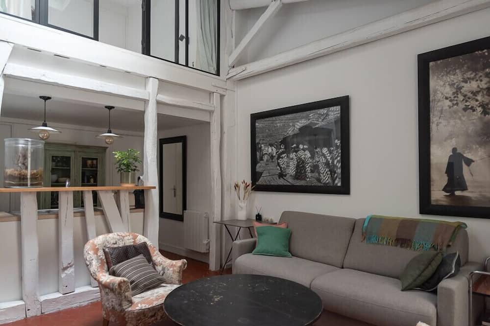 11th Arrondissement Apartment | Nice duplex near Père Lachaise