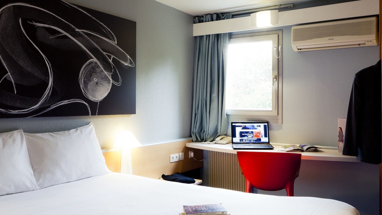 Photo of Bedroom in Dardilly