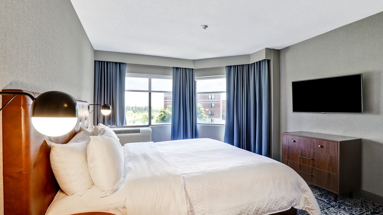 Photo of Bedroom in Thorold