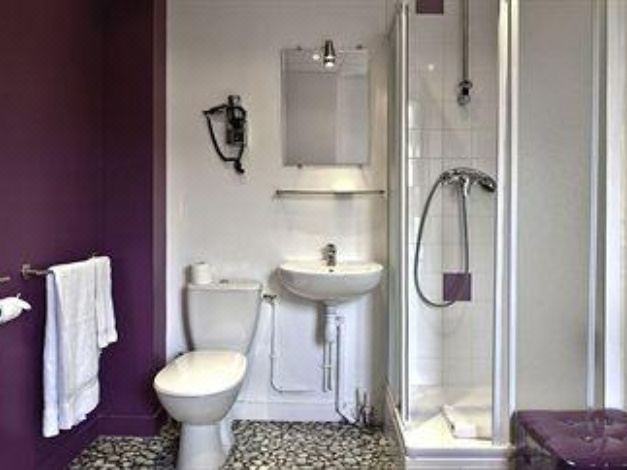Photo of Bathroom in Suresnes