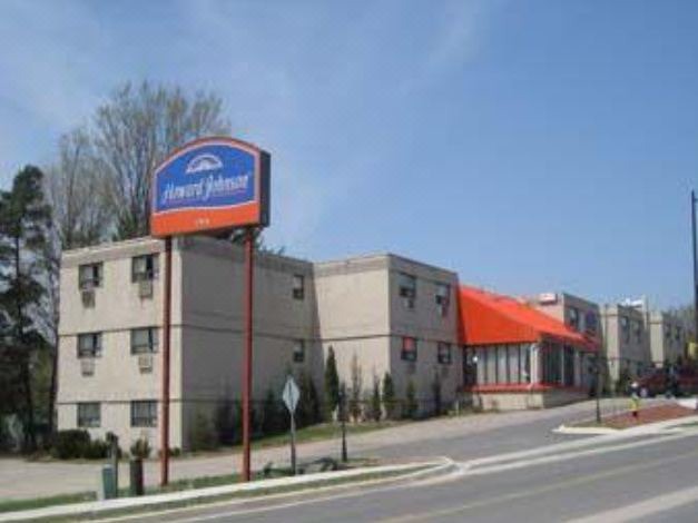 Photo of Buildings in Gravenhurst