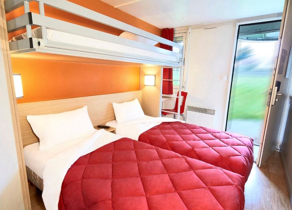 Photo of Bedroom in Suresnes
