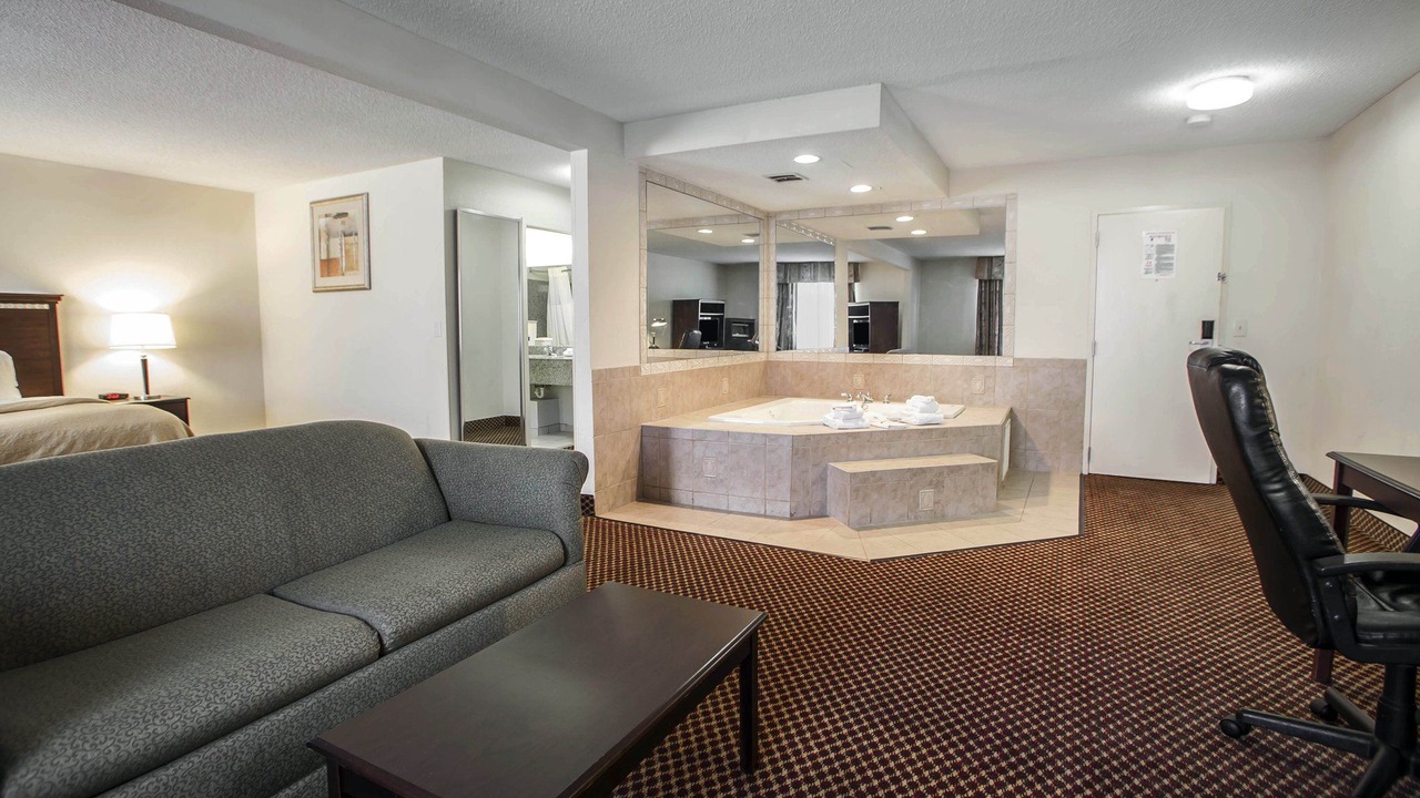Photo of Livingroom in Bloomington