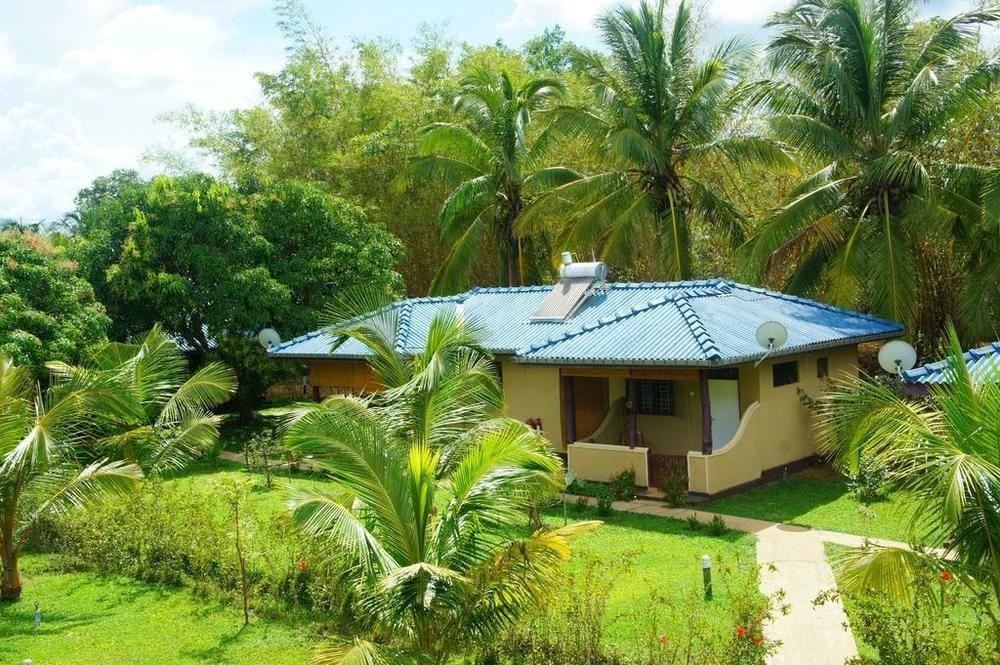 Photo of Buildings in Inamaluwa