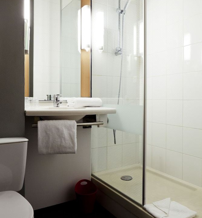 Photo of Bathroom in Dardilly