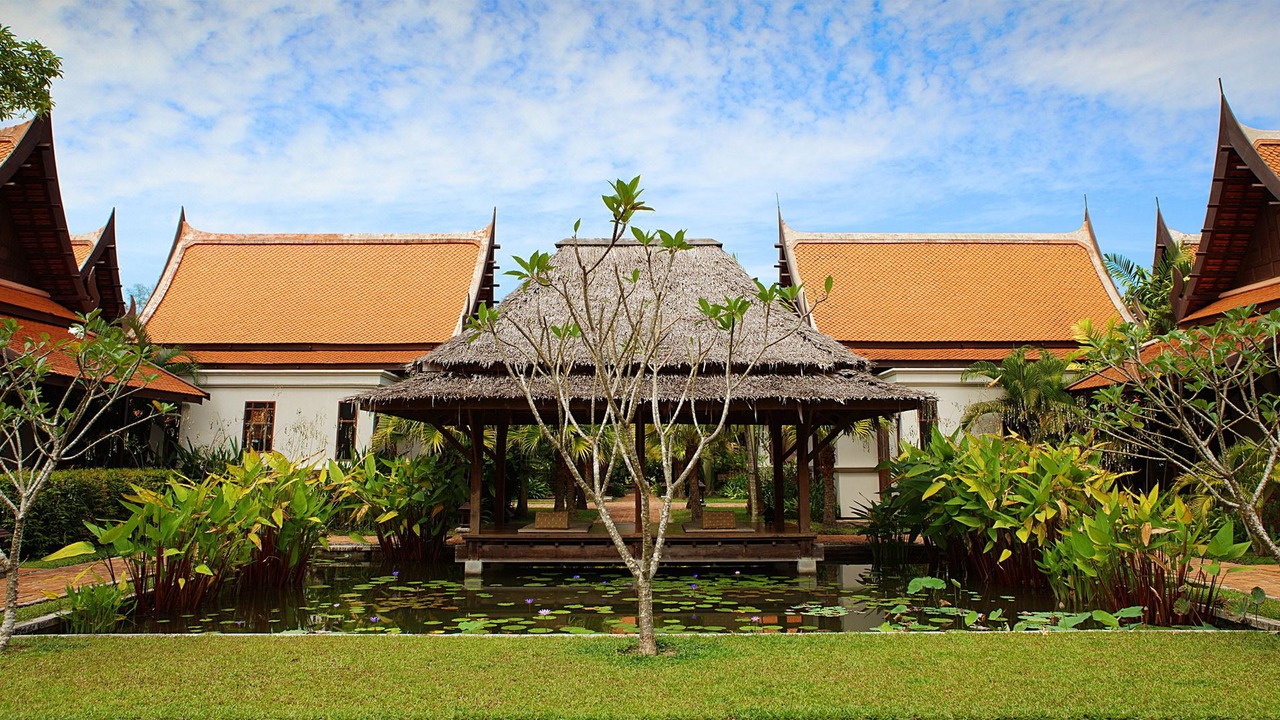 Photo of Buildings in Khuekkhak
