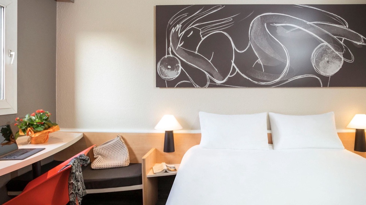 Photo of Bedroom in Saran
