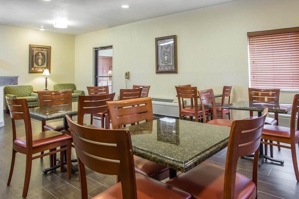 Photo of Livingroom in Bloomington