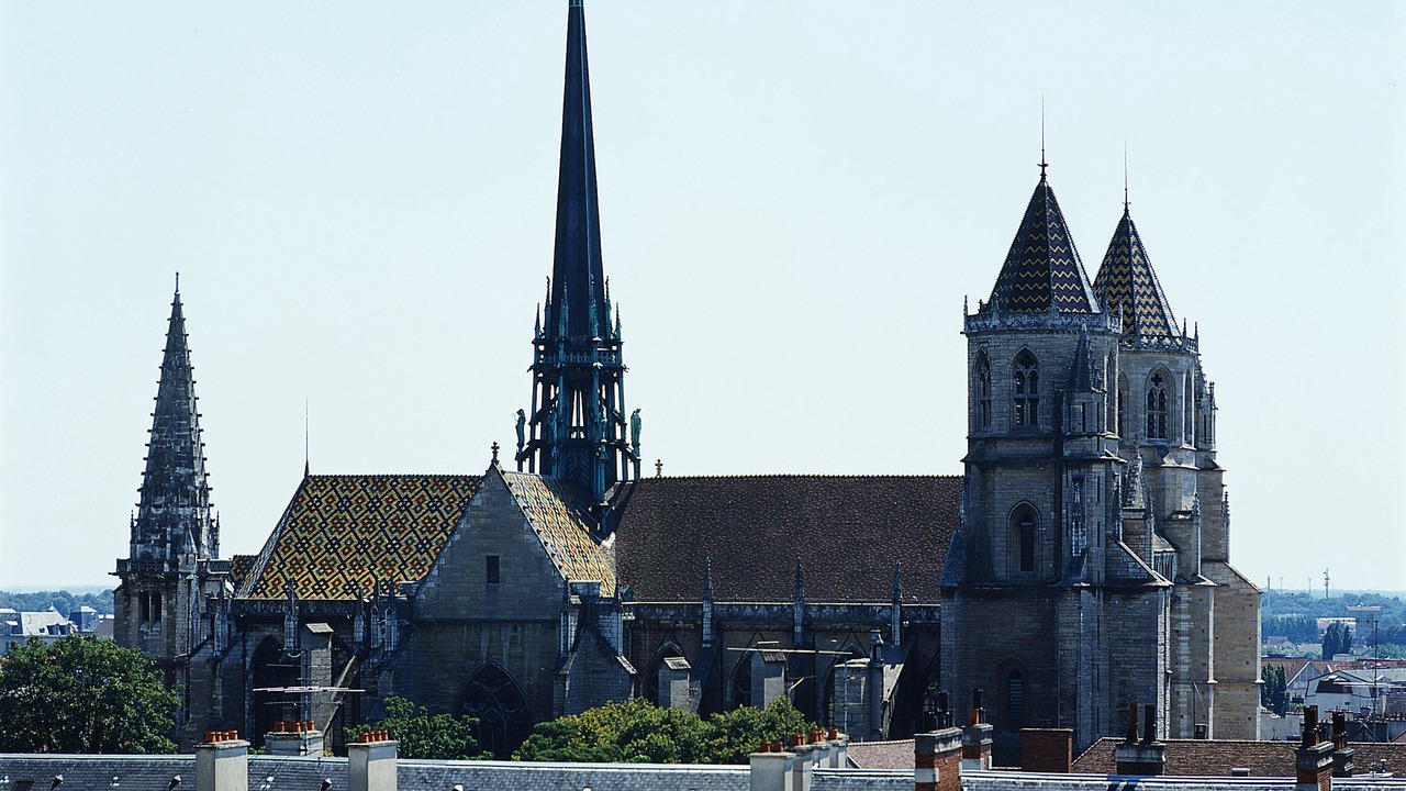 Photo of Buildings in Faubourg-Raines