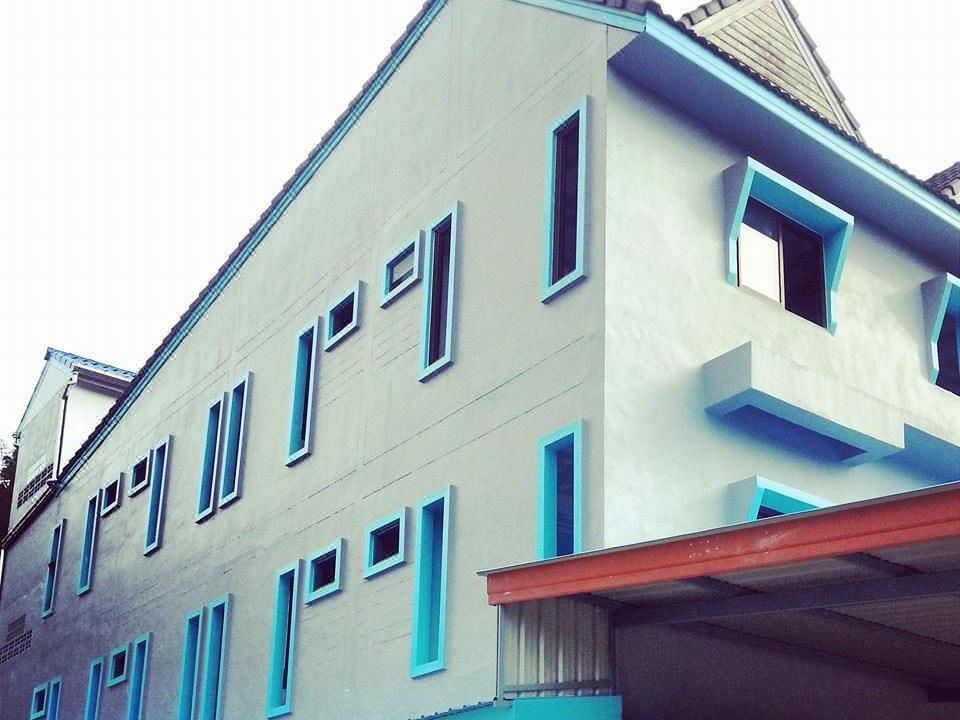 Photo of Buildings in Khuekkhak