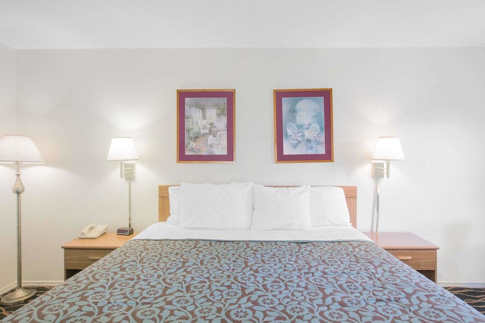 Photo of Bedroom in Hardy