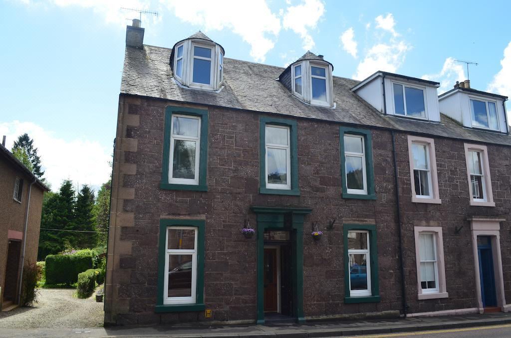 Photo of Buildings in Callander