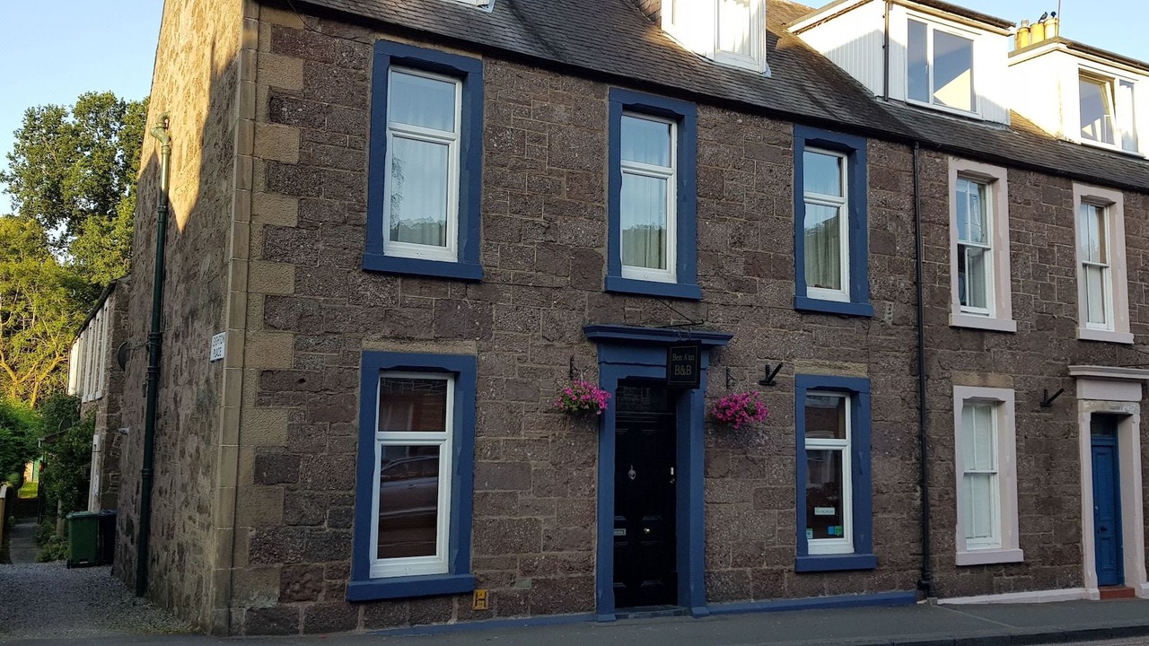 Photo of Buildings in Callander