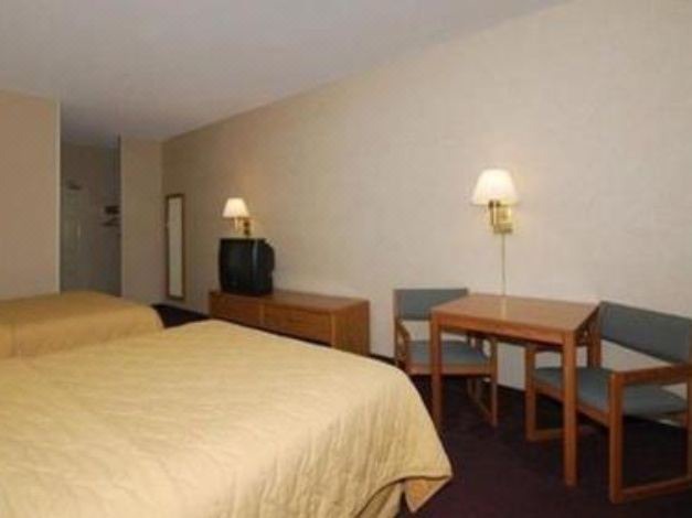 Photo of Bedroom in Manitowoc