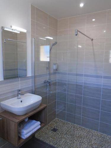 Photo of Bathroom in Cucugnan