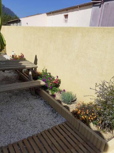 Photo of Patio Balcony in Cucugnan