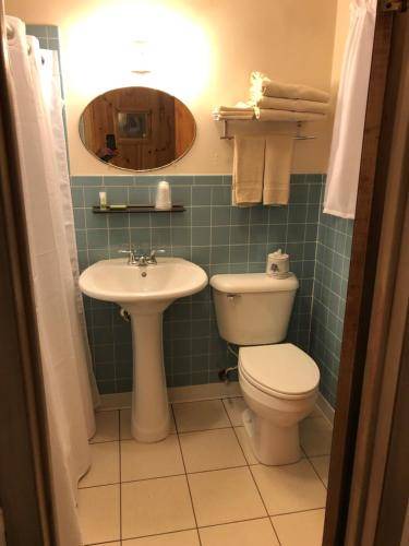 Photo of Bathroom in Manistique