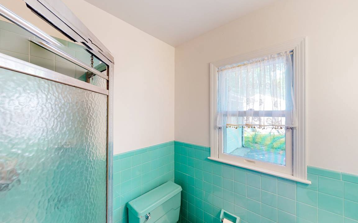 Photo of Bathroom in Cutchogue