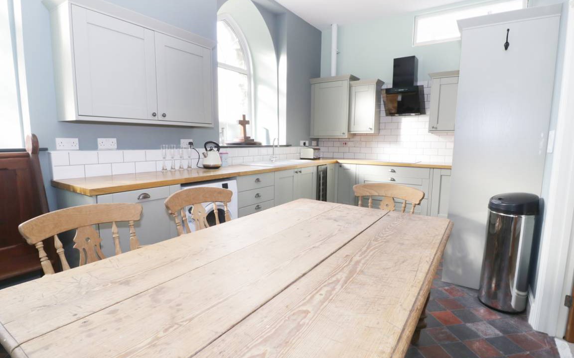 Photo of Kitchen in Crynant