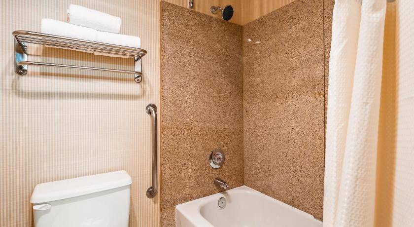 Photo of Bathroom in Lompoc