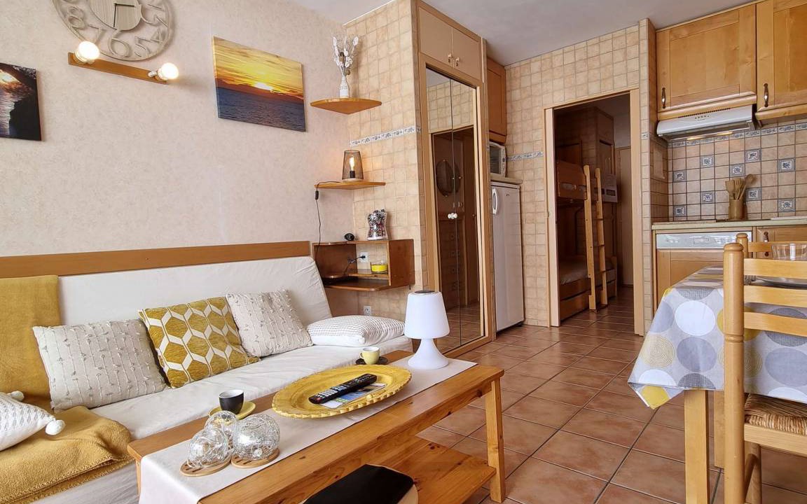 Photo of Livingroom in Saint-Etienne-en-Devoluy