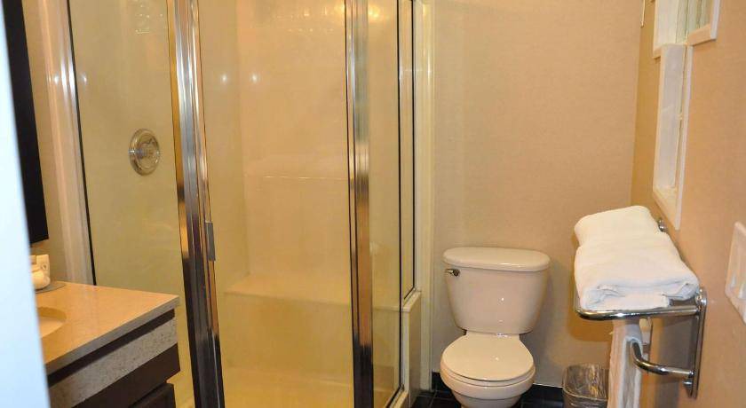 Photo of Bathroom in Clearbrook
