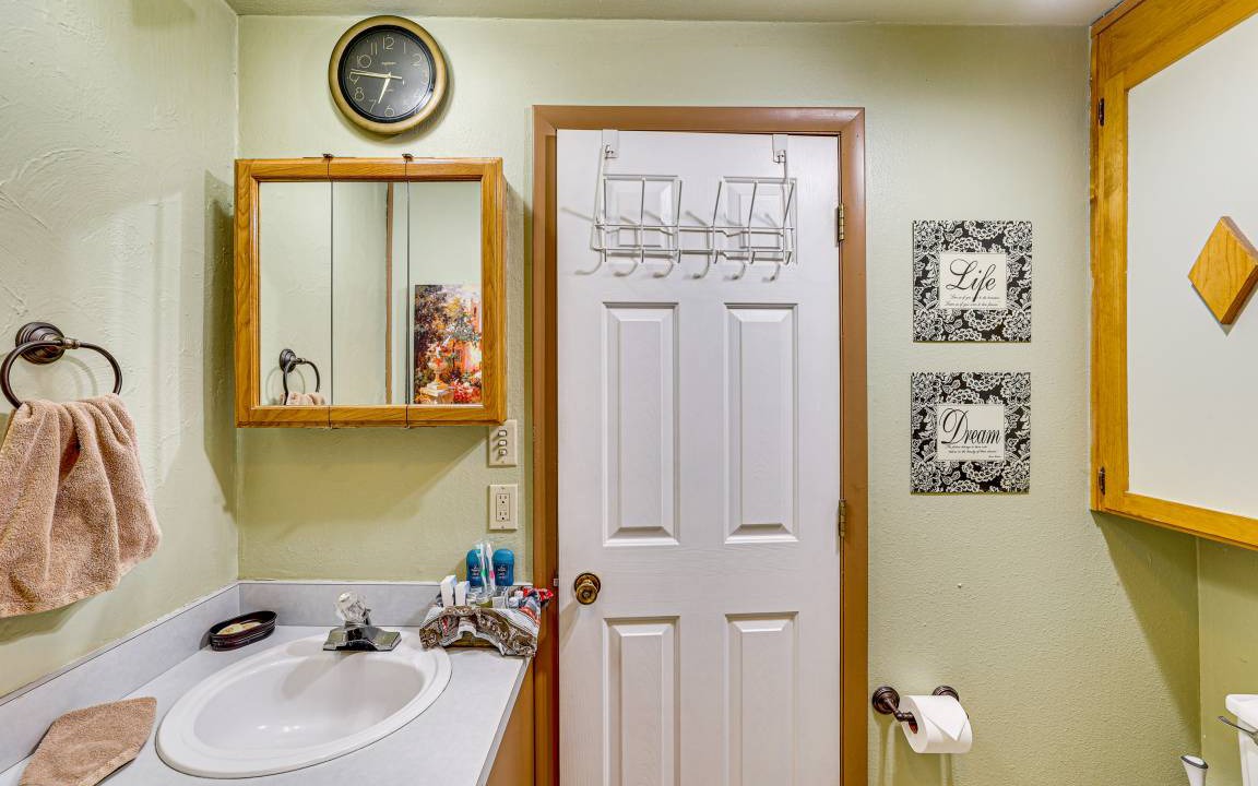 Photo of Bathroom in Grangeville